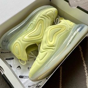 Selling Nike 720 shoes, they are brand new!